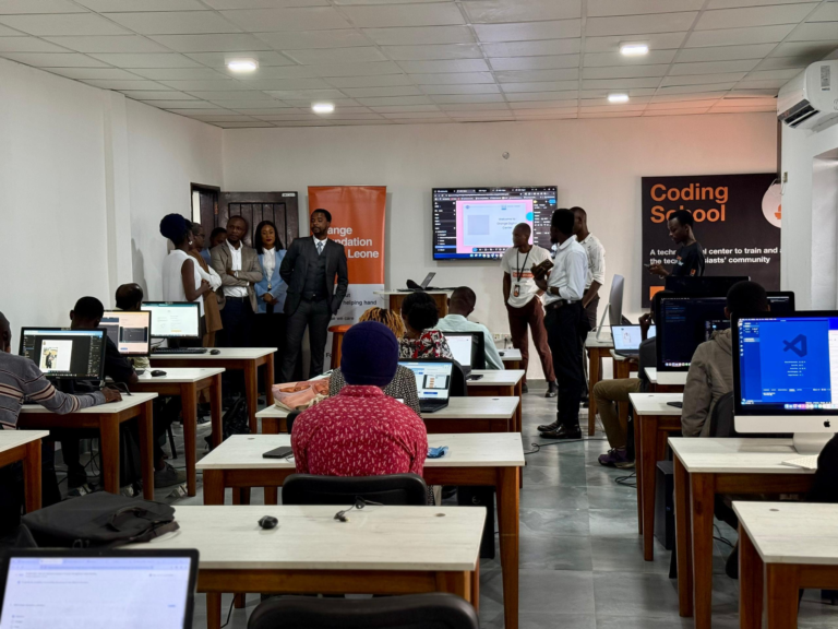 Government delegation tours Orange Digital Center